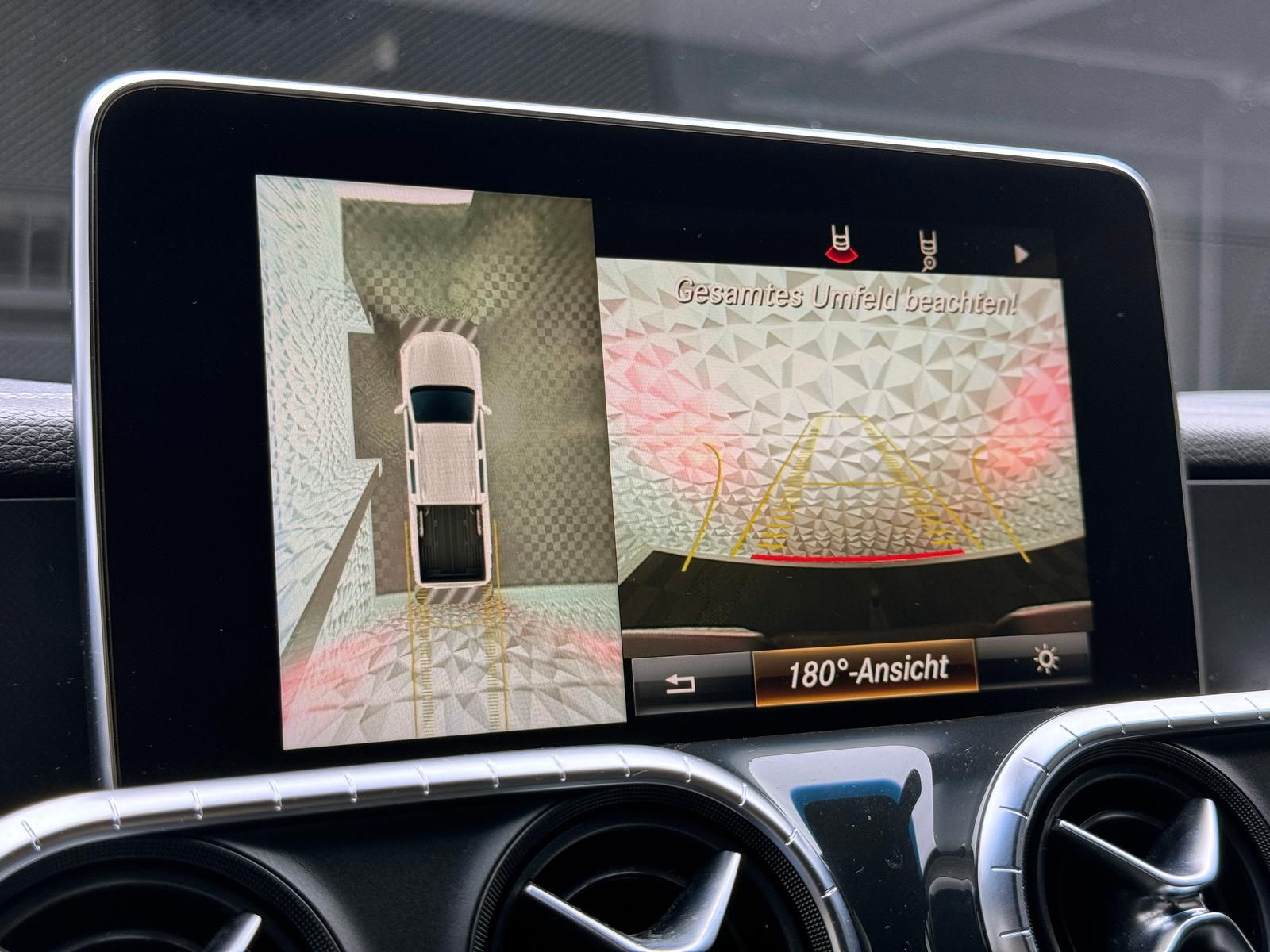 Fahrzeugabbildung Mercedes-Benz d POWER-EDITION/4MATIC/LED/KEYLES/360°/AHK