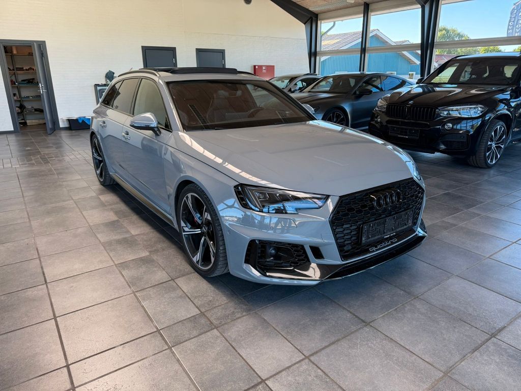 Audi RS4