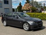 BMW 325i Touring *Leder *Panorama *Xenon* - BMW 325 aus 2008