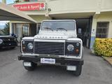 Land Rover Defender 90 2.4 TD4 Station Wagon S N - gebrauchte Land Rover Defender aus dem Jahr 2010