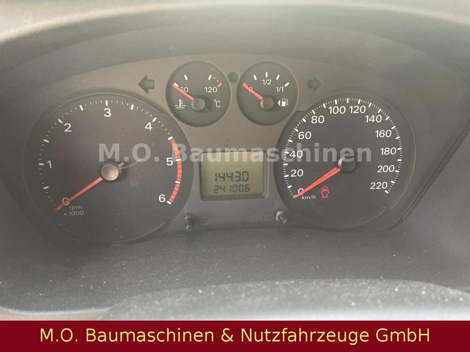 Fahrzeugabbildung Ford Transit  115 T 330 / 2,4 Liter / 9 Sitzer /