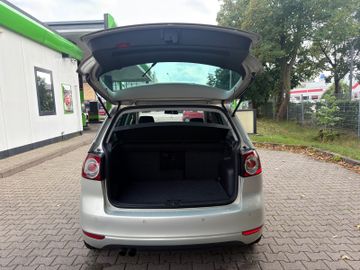 Volkswagen Golf Plus - 12