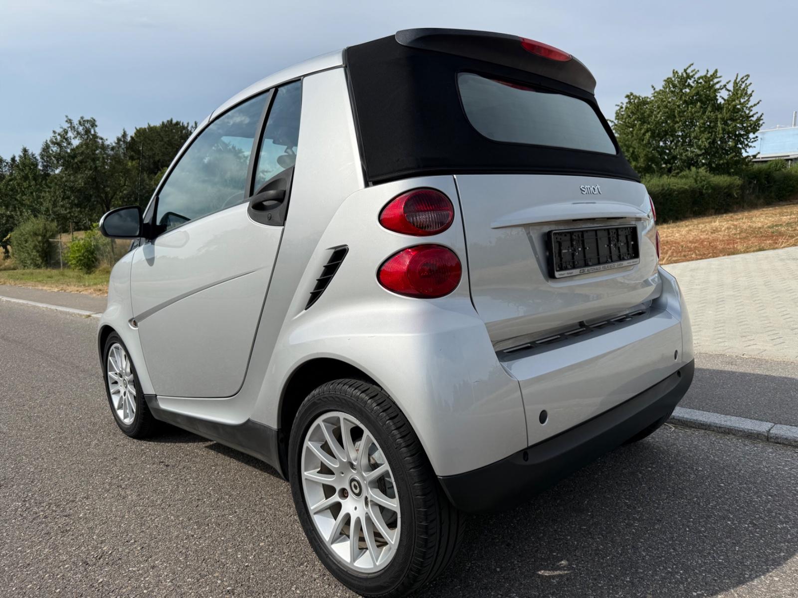 Smart ForTwo fortwo cabrio Basis 52 kW NUR 39.400 km!