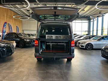 Volkswagen T5 *CAMPER*KÜCHE*BETT(aufklappbar)*ESSTISCH*AHK*