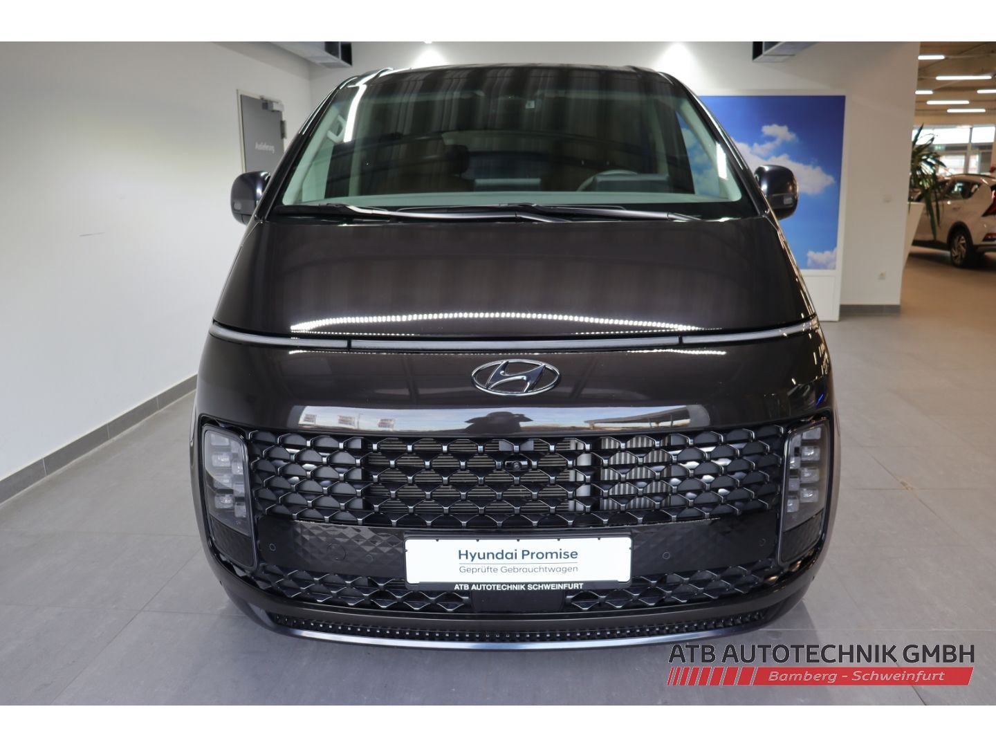 Fahrzeugabbildung Hyundai STARIA Signature 7-Sitzer 2.2 CRDi 7-Sitzer AHK