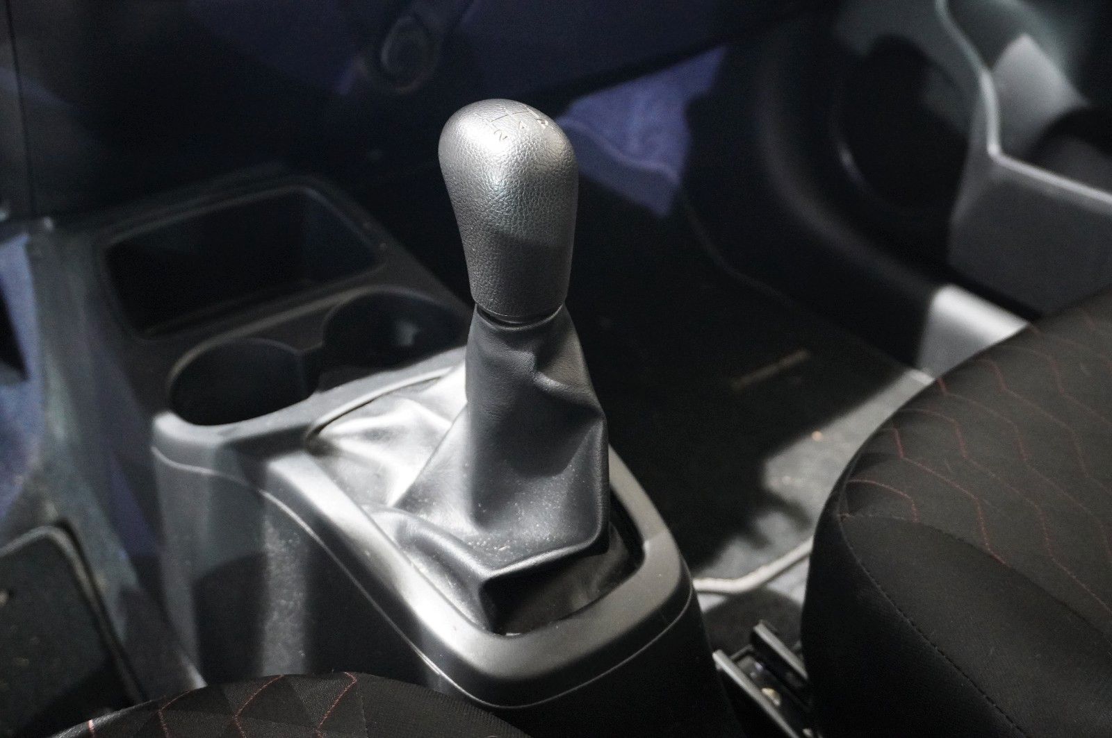 Fahrzeugabbildung Mitsubishi Space Star 1.2 SPIRIT 5-TÜR KLIMA/USB/NEBEL/AUX