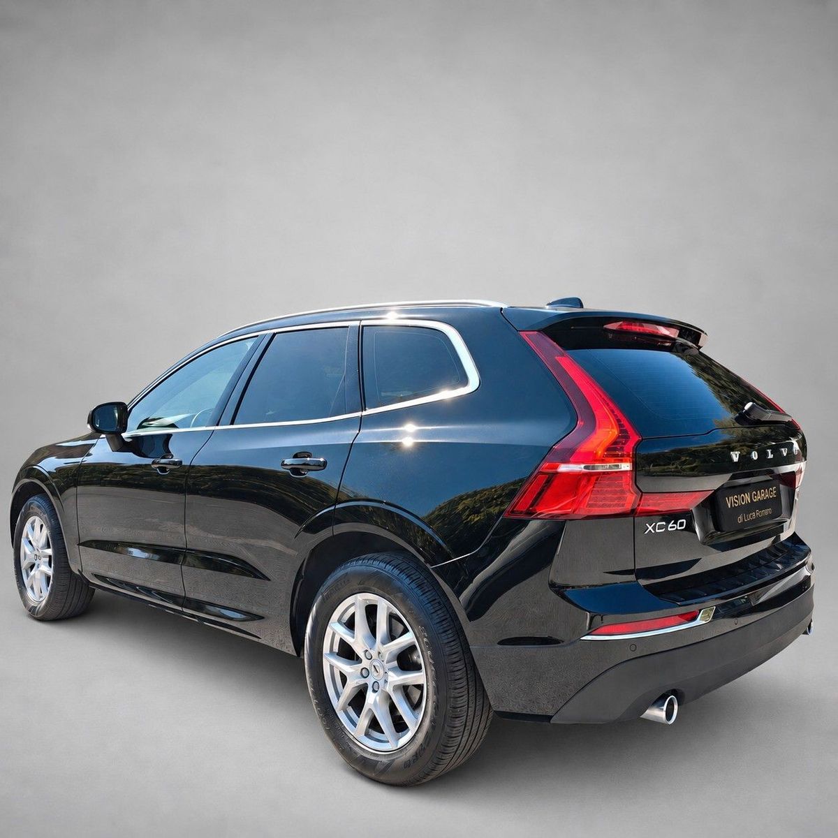 Volvo VOLVO XC60 2.0 B4 AWD 197 CV Geartronic Momentum imagem 3