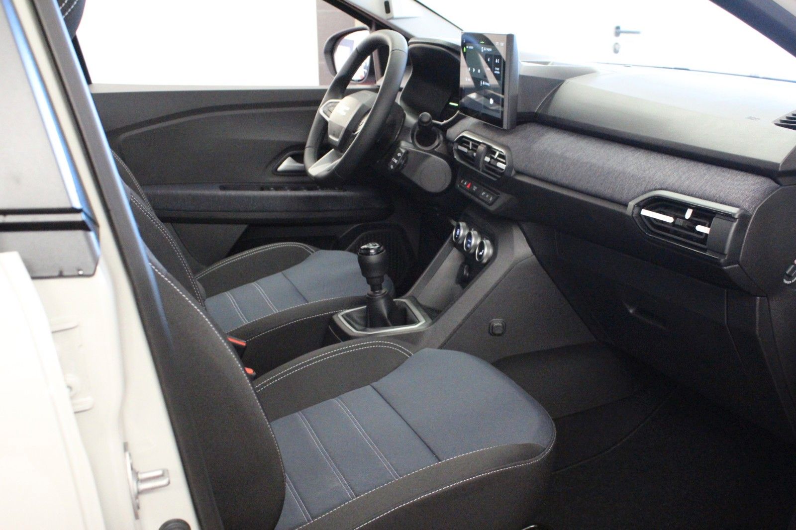 Fahrzeugabbildung Dacia Sandero Journey+ ECO-G 120 *Navi*Sitzhz*LPG