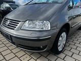 Volkswagen Sharan Highline AUTOMATIK/XENON/LEDER - gebrauchte VW Sharan aus dem Jahr 2009