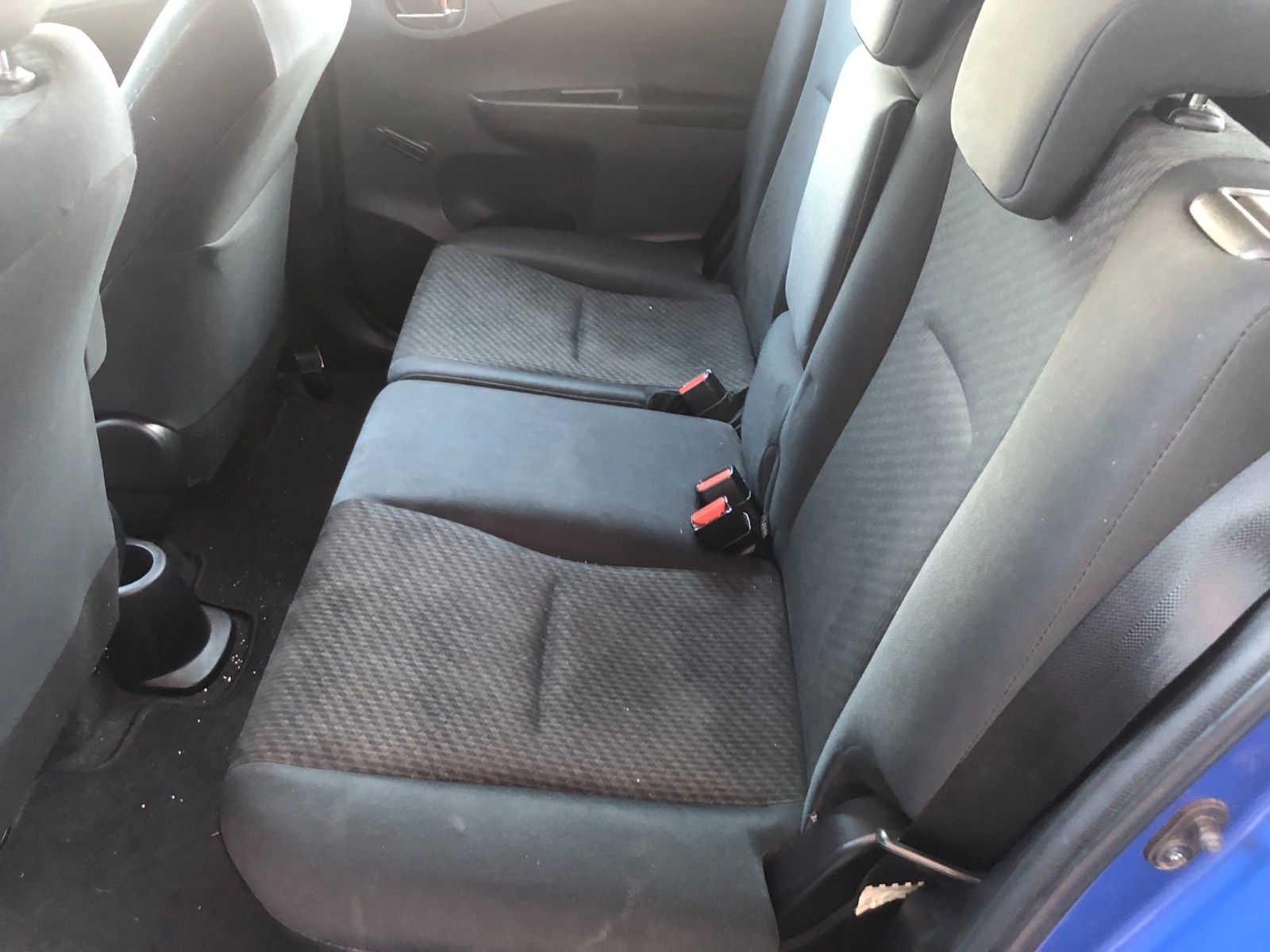 Fahrzeugabbildung Toyota Verso-S Life Unfall Beifahrerseite