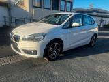 BMW 220 2 Active Tourer 220 i Sport Line,Garantie - BMW 220: Limousine
