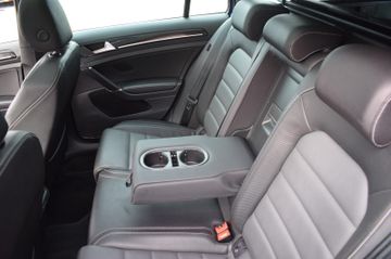 Volkswagen Golf - 12