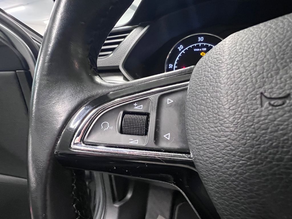 Skoda SUPERB STYLE/ 1.HAND/ GARANTIE/ PANO/ ASSIST. Skoda SUPERB STYLE/ 1.HAND/ GARANTIE/ PANO/ ASSIST.