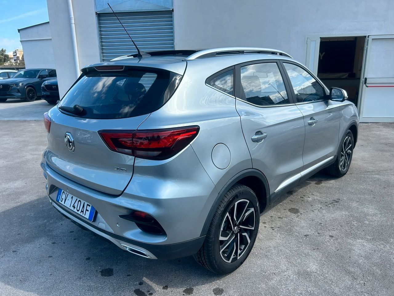 MG ZS