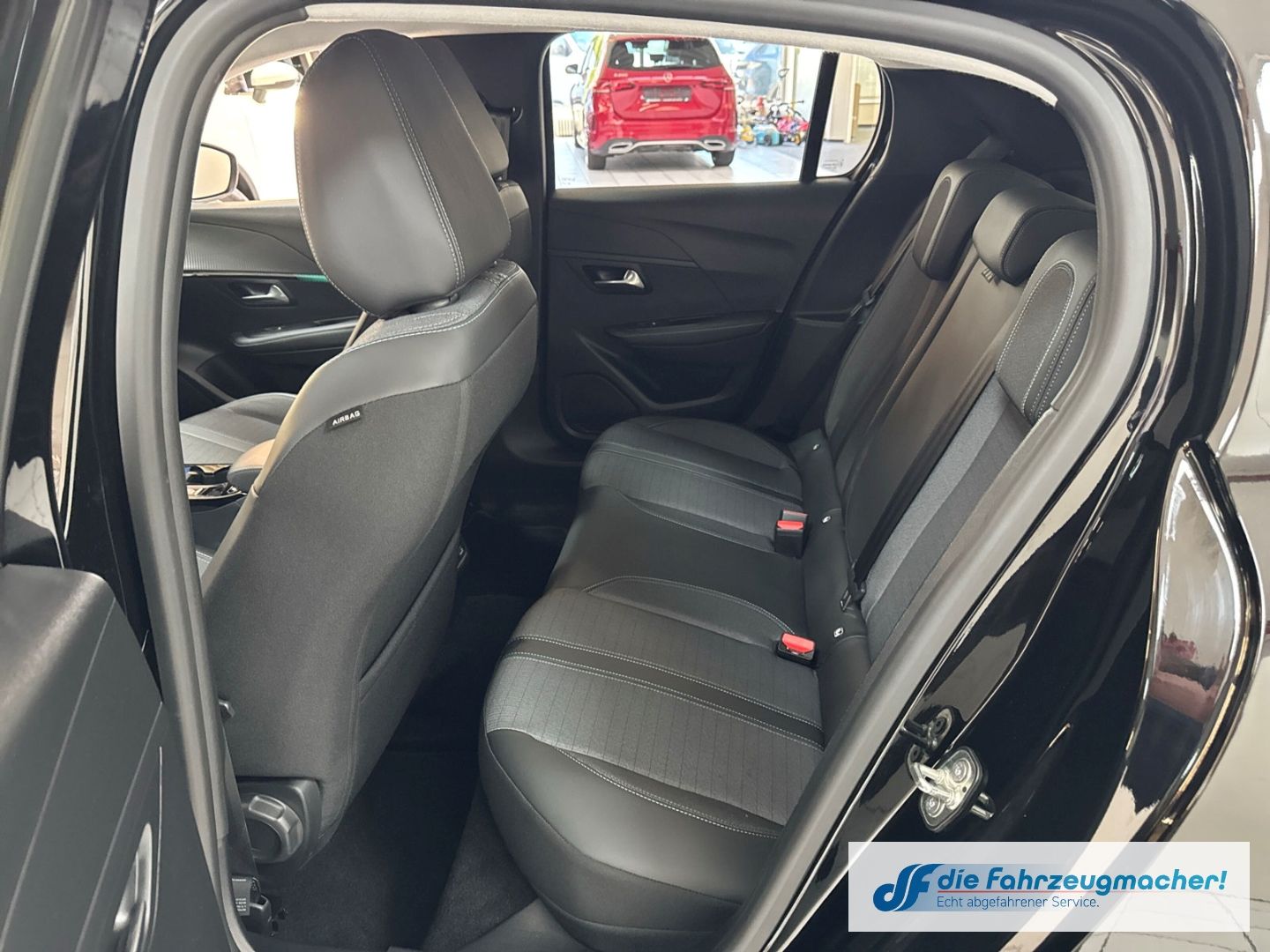 Fahrzeugabbildung Peugeot 208 e- Allure Navi Digitales Cockpit LED Apple C