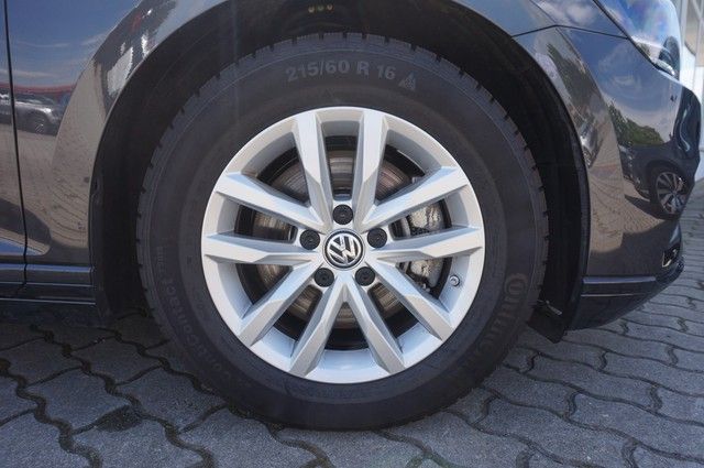 Fahrzeugabbildung Volkswagen Passat Variant TDI Business DSG LED AHK Navi ACC