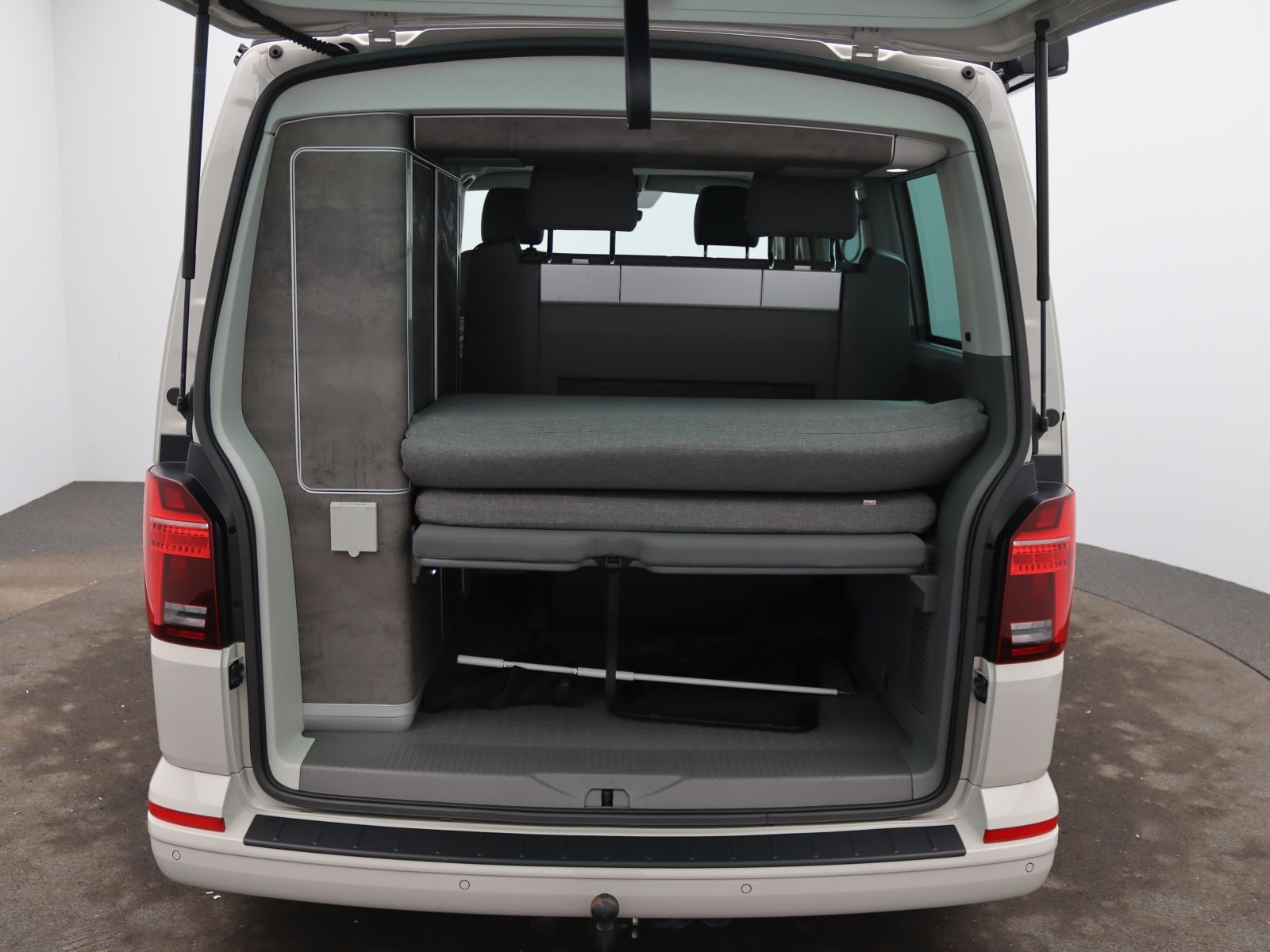 Volkswagen T6 California - Bild 9