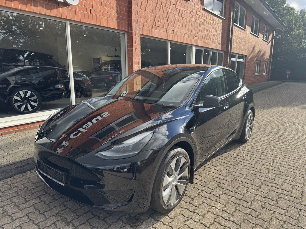 Tesla Model Y Standard Range PANO LED ACC KAMERA SHZ