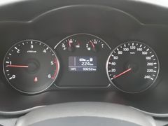 Fahrzeugabbildung Kia Carens 1.7 CRDi Dream Team Navi 7 Sitzer