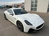 Maserati Granturismo 3.0 V6 361kW Modena  GERMAN DOCS - Maserati Granturismo: Automatik