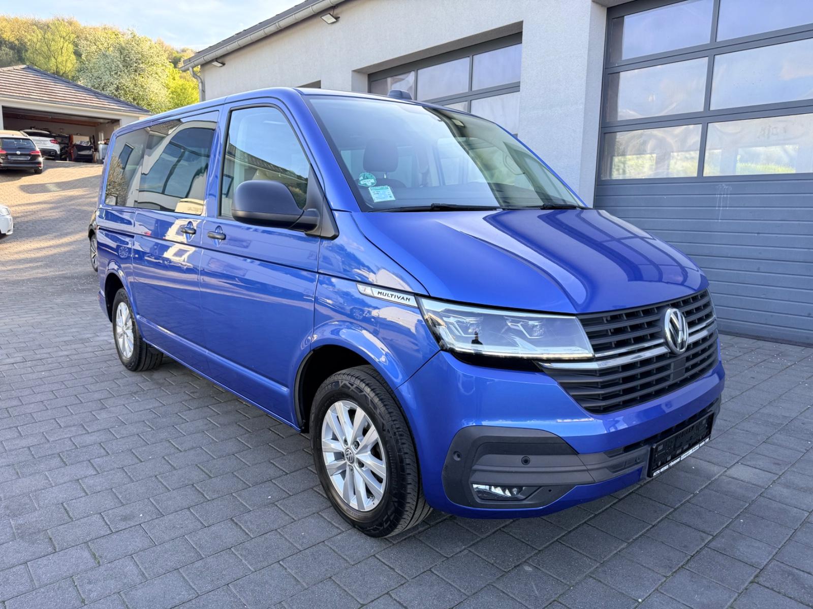 Volkswagen T6 Multivan | 7 Sitze | DSG | AHK | LED |