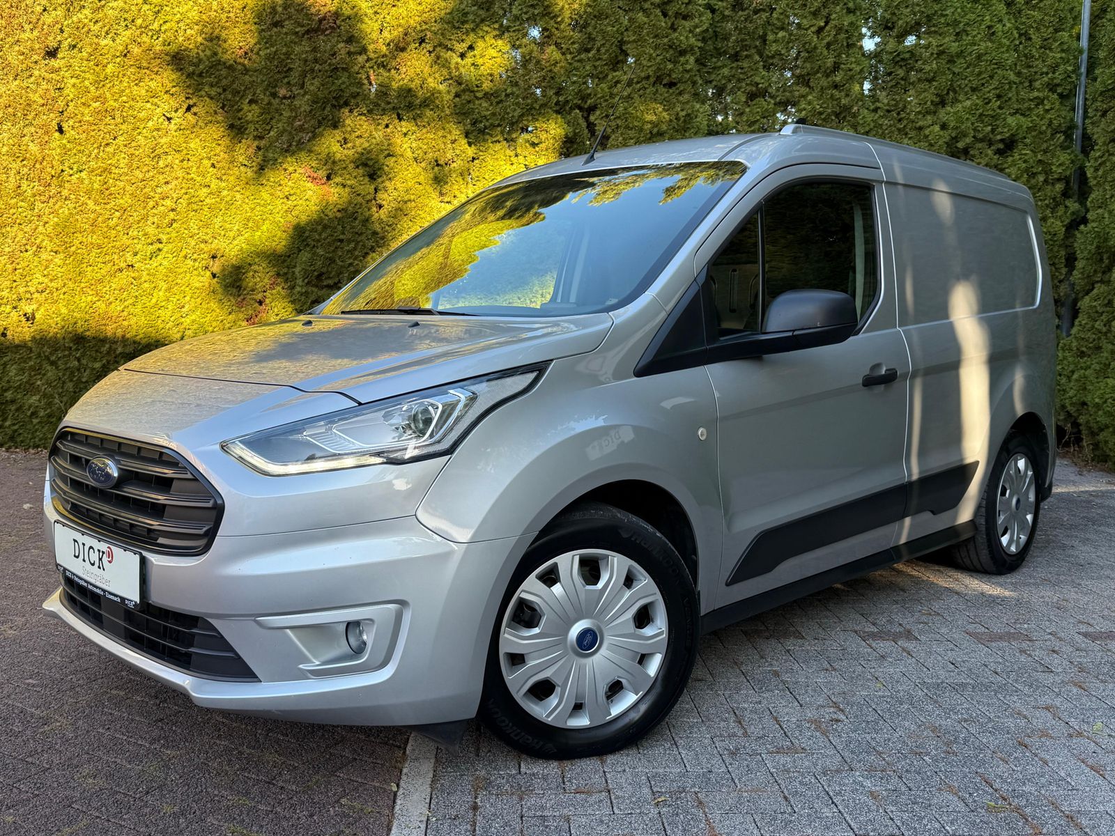 Fahrzeugabbildung Ford Transit Connect 1.5 TDCi Trend XEN+SHZ+KAM+REGAL