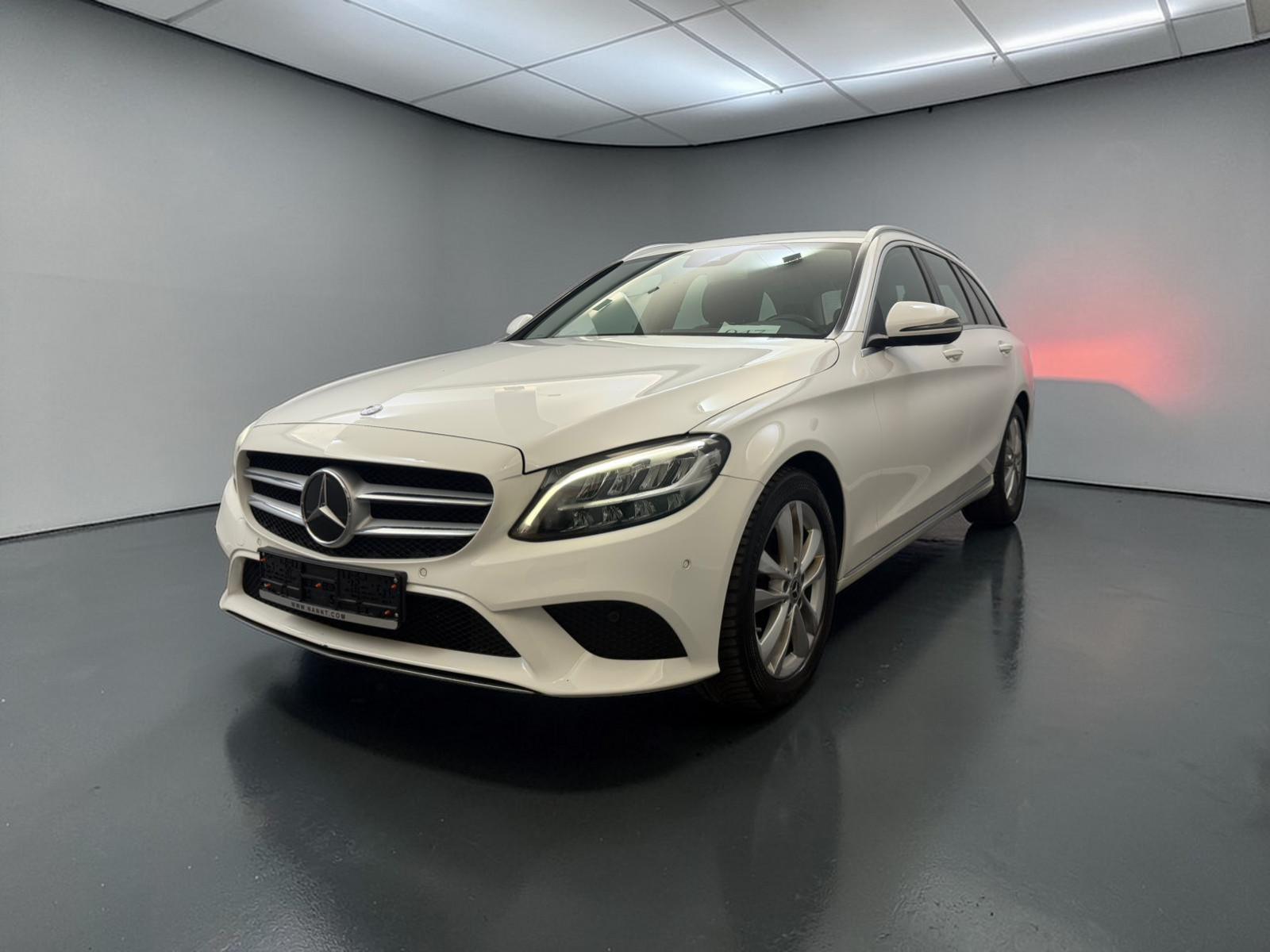 Mercedes-Benz C 180 T  Avantgarde LED*IHC*CARPLAY*KEYLESS*TOP
