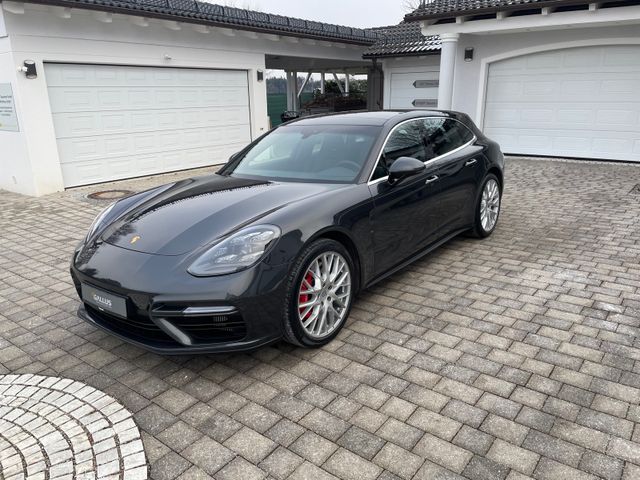 Porsche Panamera Sport Turismo Turbo