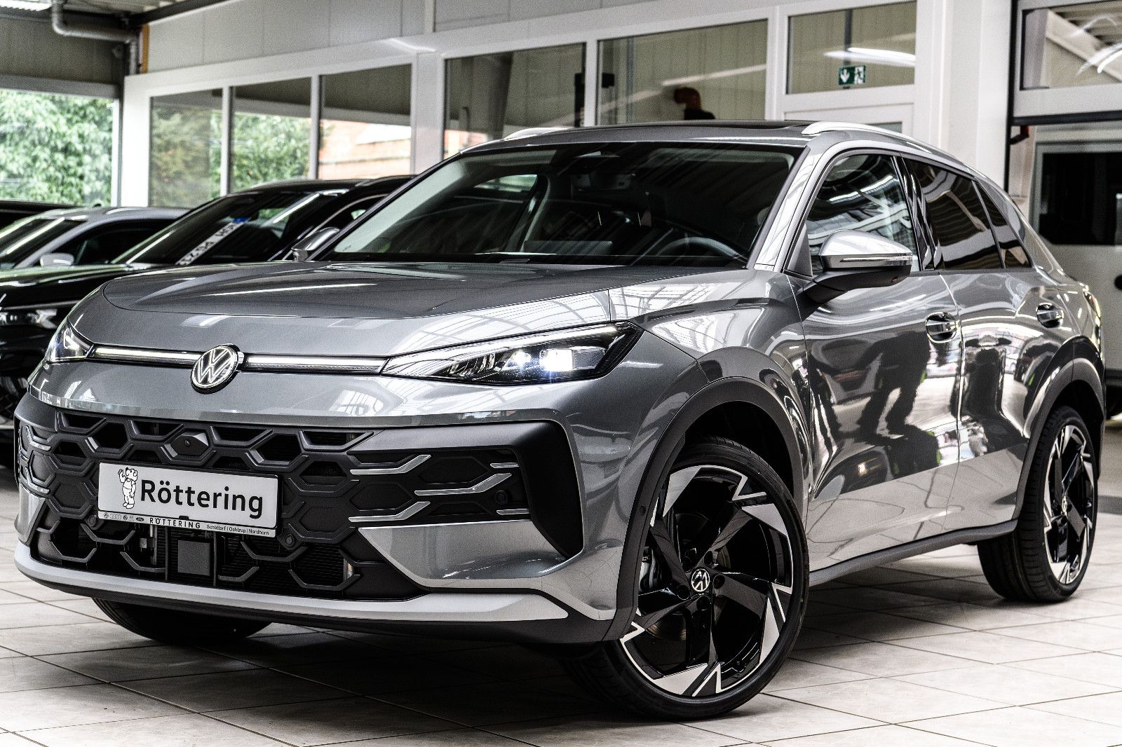 Fahrzeugabbildung Volkswagen T-Roc 1.5 eTSI Style el. Heckklappe+IQLight+Pano