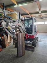 Takeuchi TB225 V3, Neues Fahrwerk