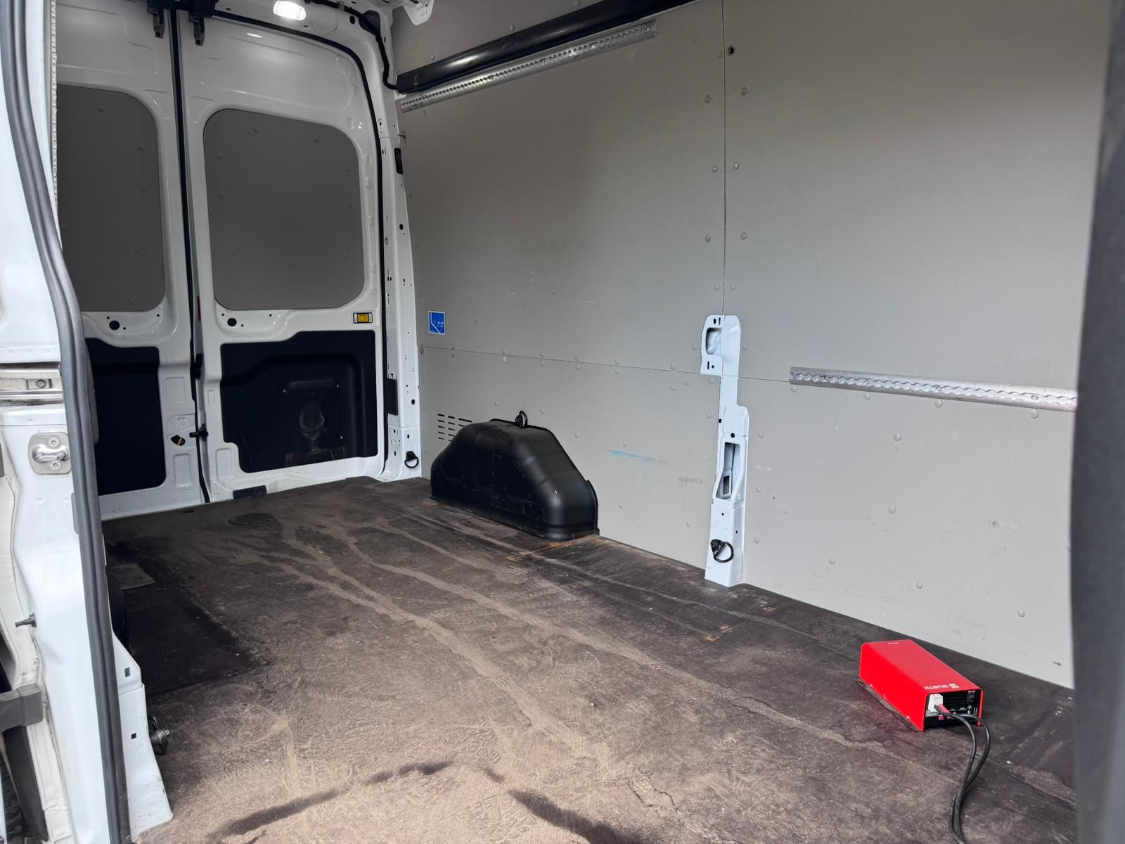 Fahrzeugabbildung Ford Transit 350 L3H3 Trend*AHK*TEMPO*KLIMA*BI-XENON