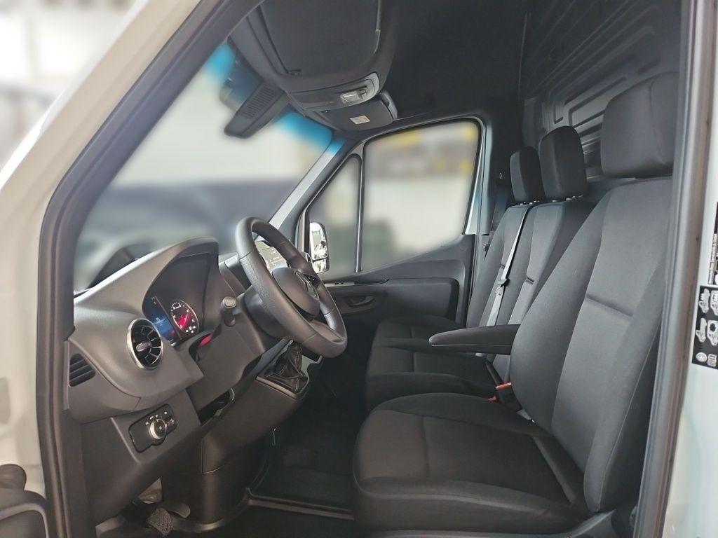 Fahrzeugabbildung Mercedes-Benz Sprinter 317 Kasten L3H2 RFK 270° Türen Tempomat