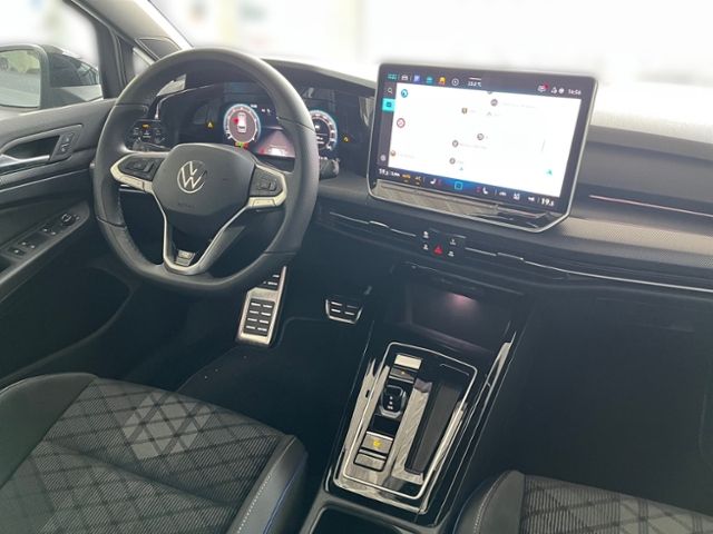 Fahrzeugabbildung Volkswagen Golf Variant 1.5 eTSI DSG R-LINE BLACK-STYLE NAV