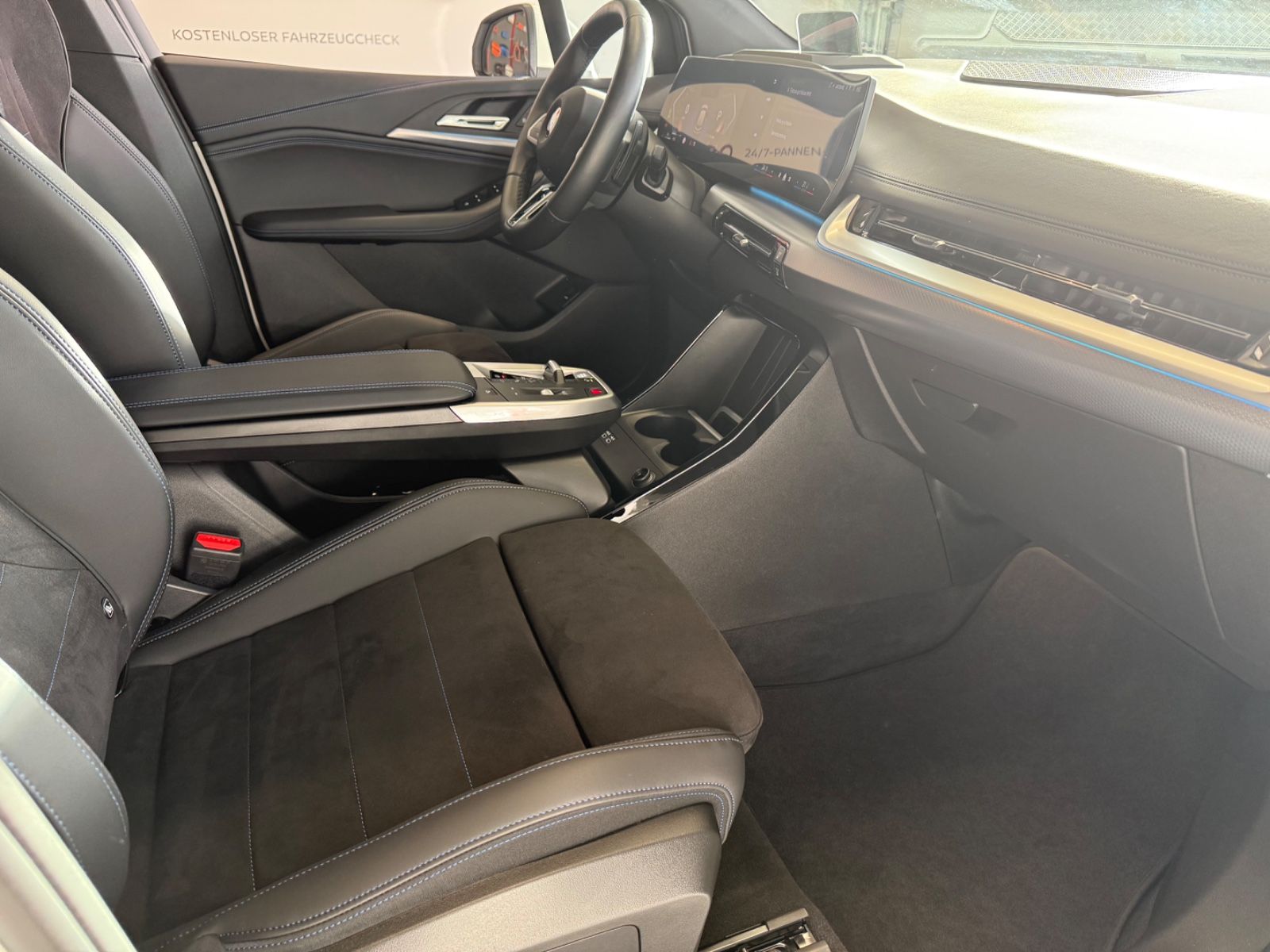 Fahrzeugabbildung BMW Active Tourer 220 i M Sport, 360-Grad Kamera