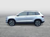 Skoda Karoq 2.0 TDI DSG Selection Anhängerkupplung LED - Skoda Karoq in Karlsruhe