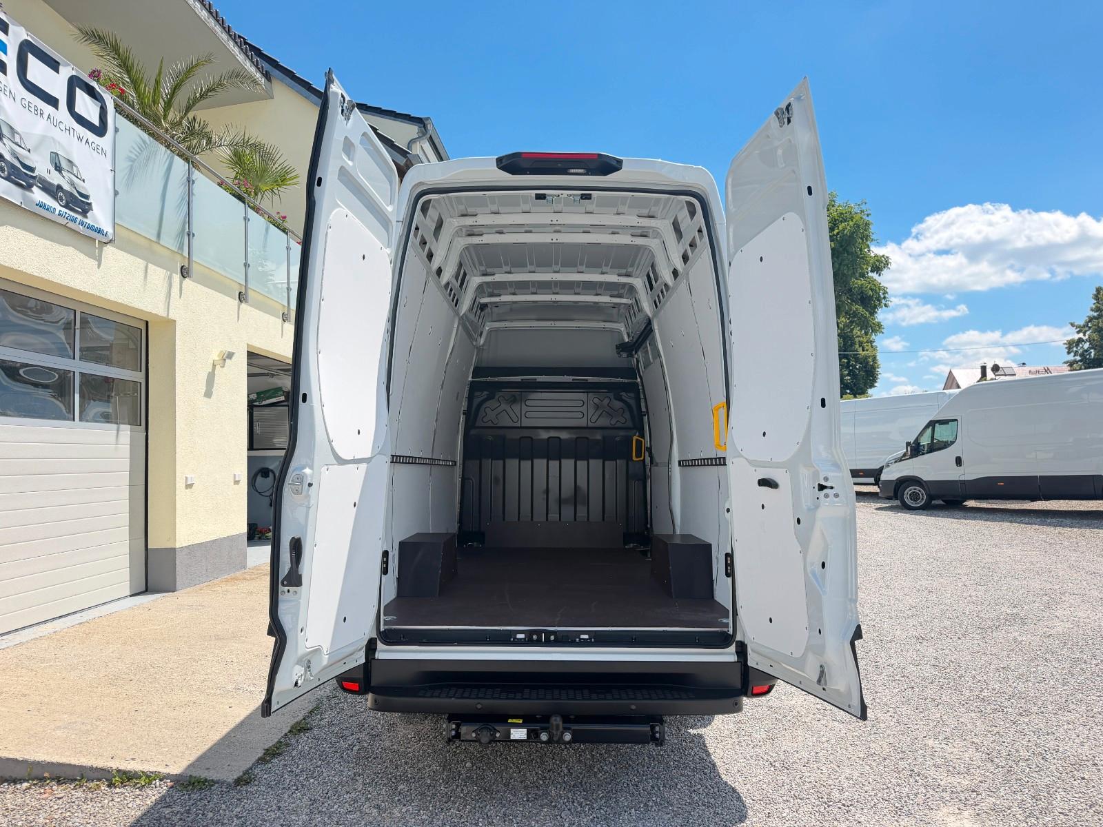 Iveco DAILY 35S18V L3H3 AUTOMATIK HOCHDACH! AHK 176 PS