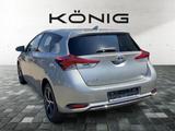 Toyota Auris (E18)(10.2012->) Hybrid Team D - Toyota Auris: Automatik