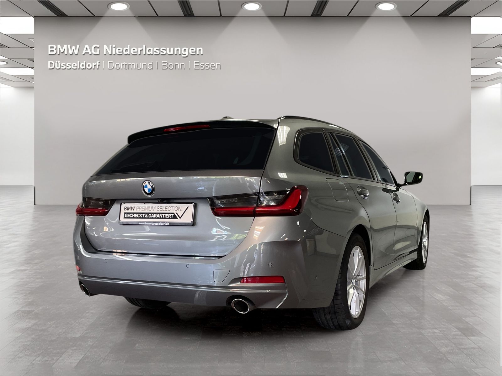BMW 318d Touring Navi Kamera Driv.Assist foto 2