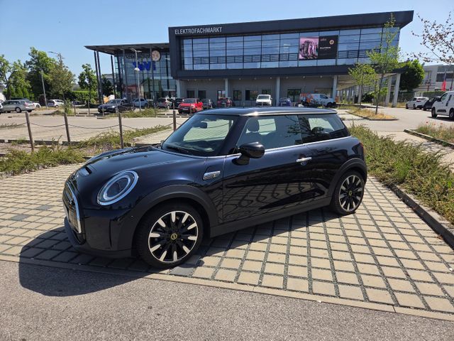 MINI Cooper SE Classic Trim Premium