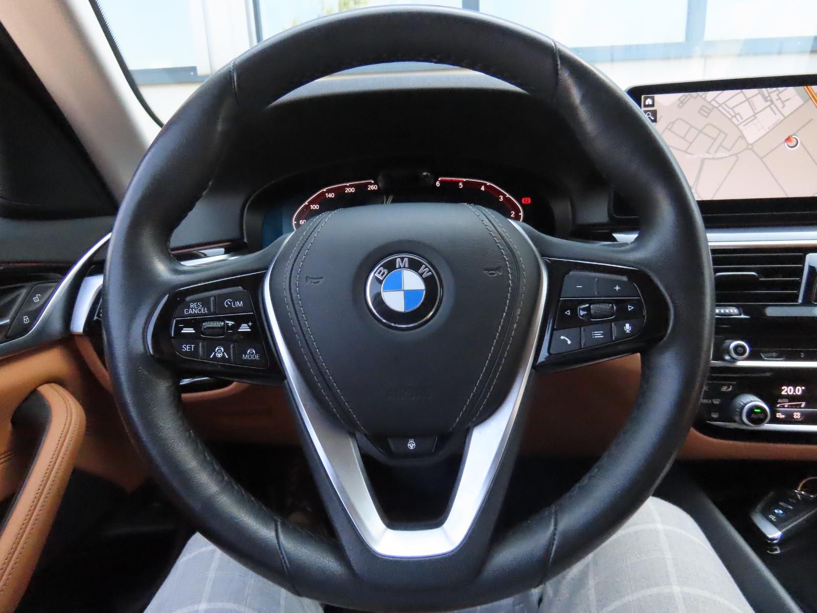 BMW 530d xDrive Autom. Leder Keyless Head-Up 360°