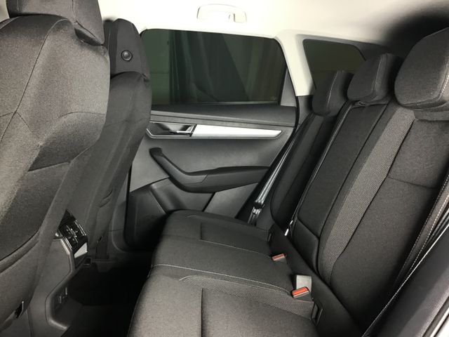Fahrzeugabbildung Skoda Karoq Selection 1.5 TSI DSG/ACC/SmartLink/LED