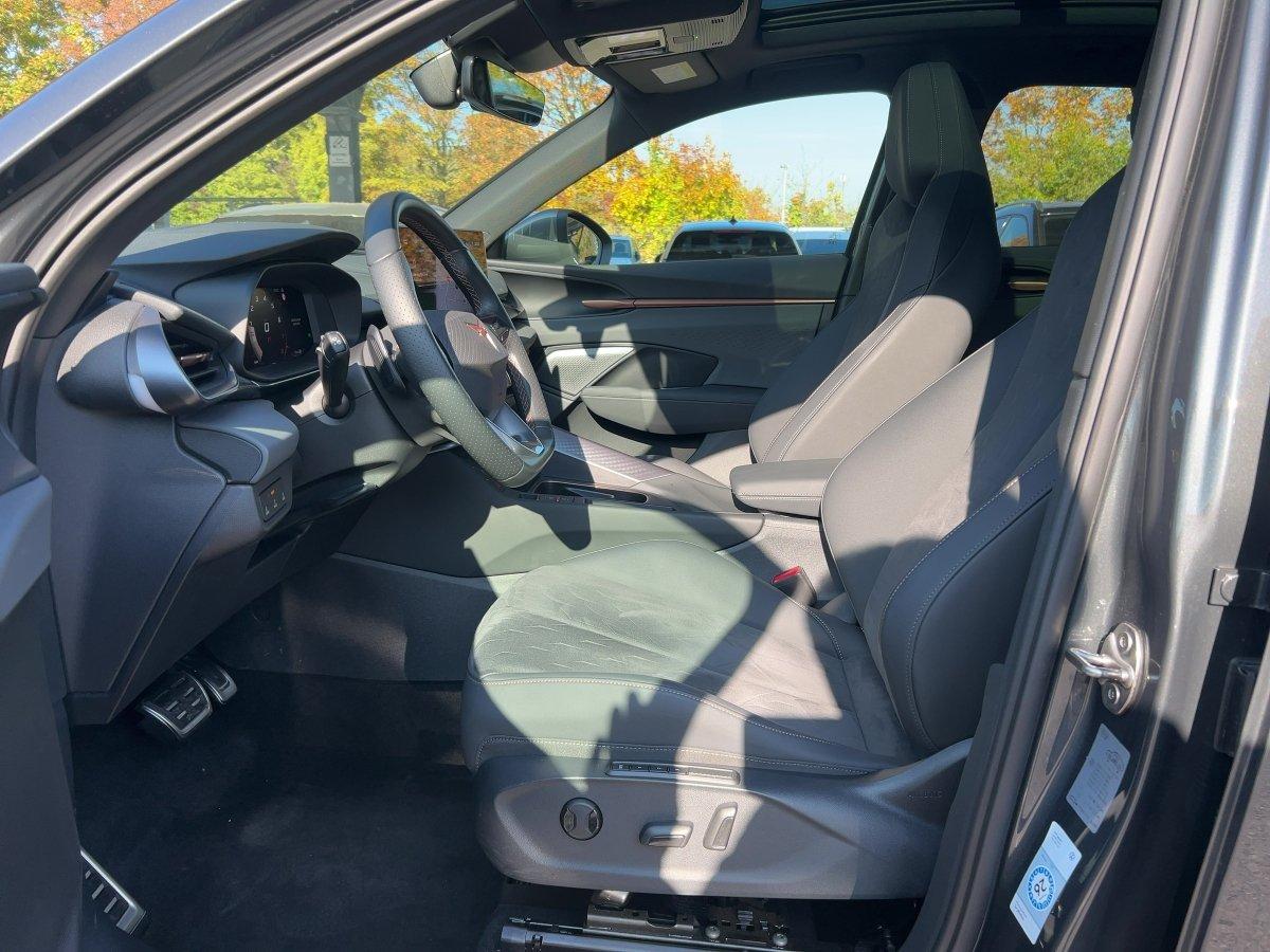 Cupra Terramar 1.5 eTSI DSG MATRIX+AHK+ACC+PANO+HUD+36