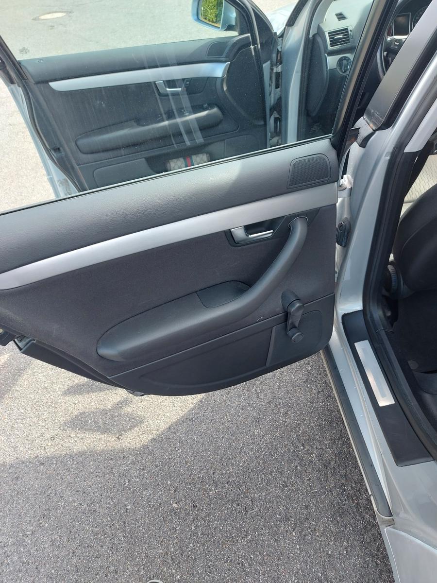 Audi A4 2006 — photo 5