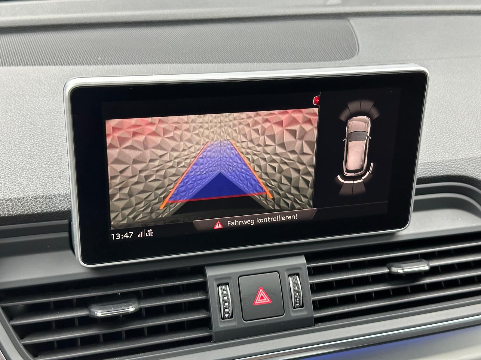 Fahrzeugabbildung Audi Q5 40TDI QUATTRO/SPORT/S-LINE/PANO/PDC/LED/AHK