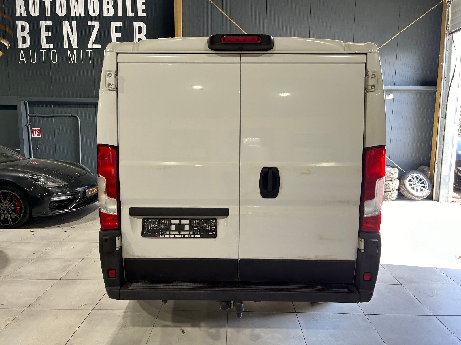 Fahrzeugabbildung Fiat Ducato Kasten 35 140 L1H1 RS: 3000 mm/3-SITZ/KAM