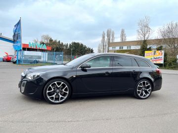 Opel Insignia - 1