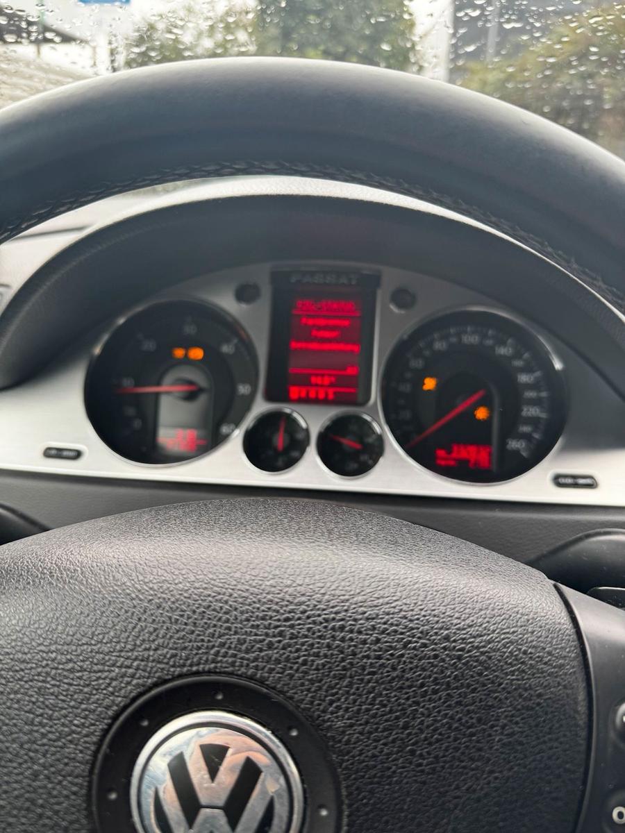 Volkswagen Passat 2006 — photo 13