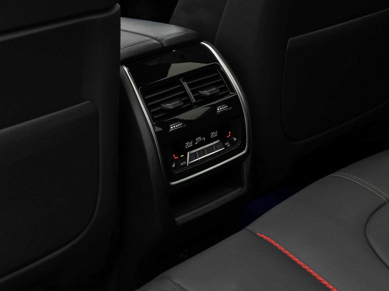 Fahrzeugabbildung BMW X5 xD40d Spezial Edition M Sport Pano.360°Laser