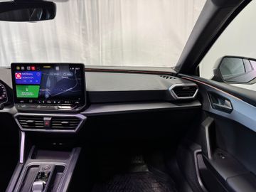 Fahrzeugverkauf 23 Seat Leon Sportstourer 1.5 FR Black Ed. AHK Kamera