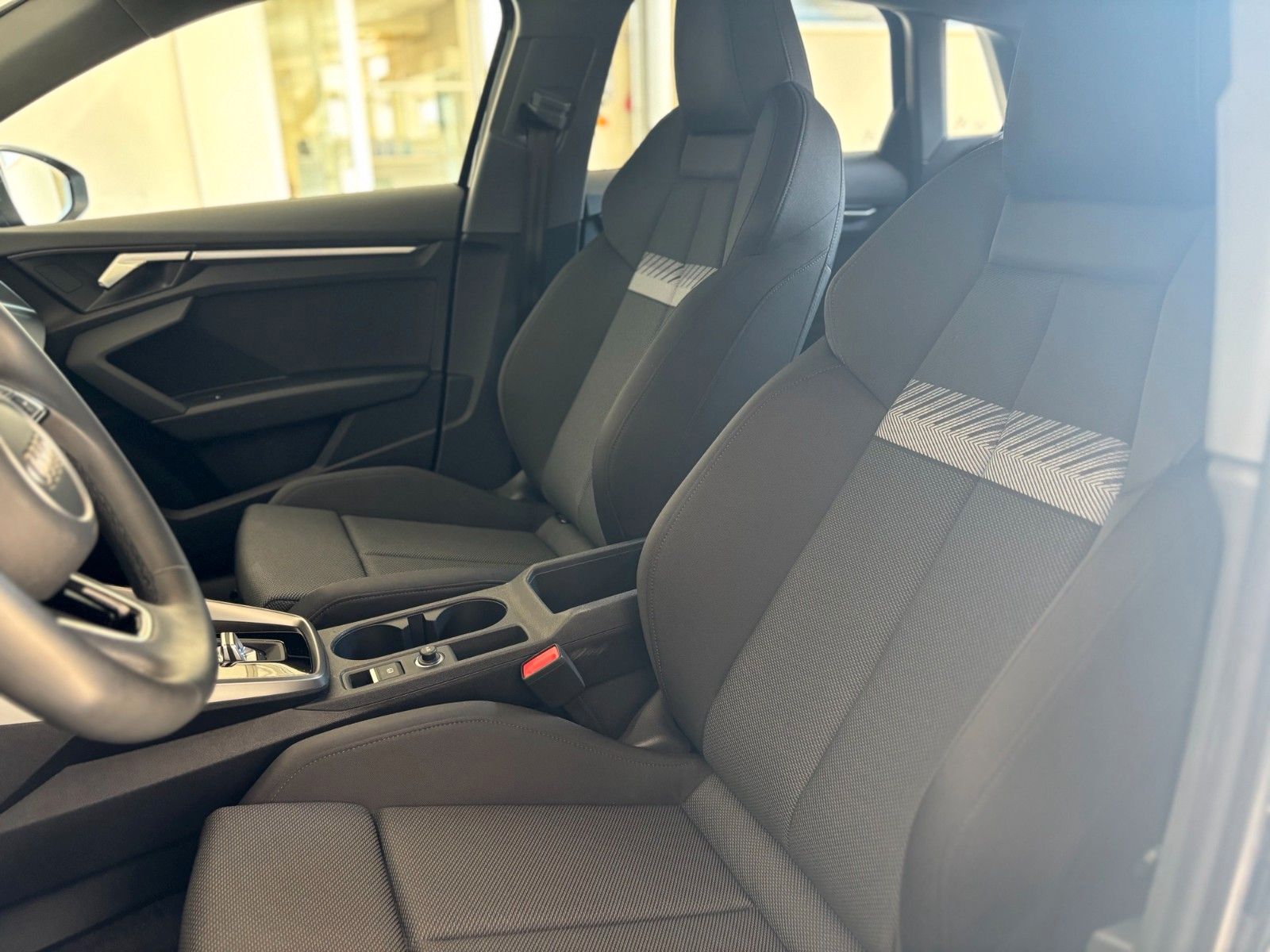 Fahrzeugabbildung Audi A3 Sportback 30 TFSI basis